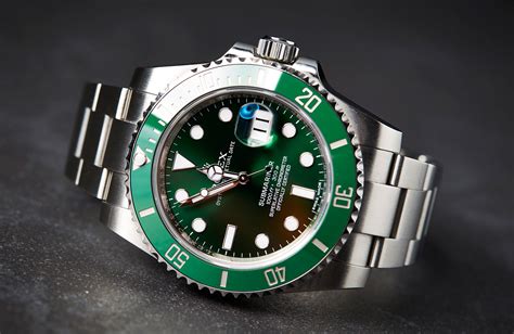 Rolex Submariner Date 116610LV Hulk: review, live pics .